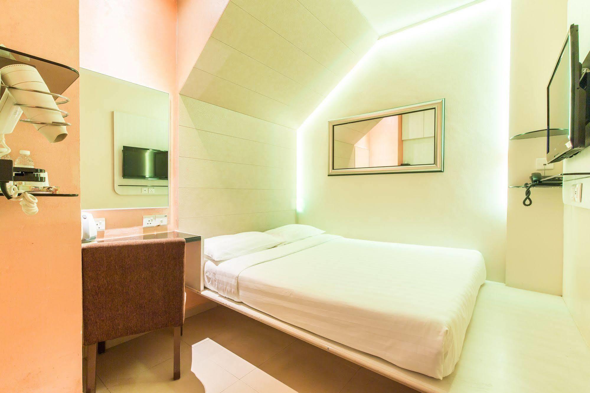 Fragrance Hotel - Viva Singapur Dış mekan fotoğraf
